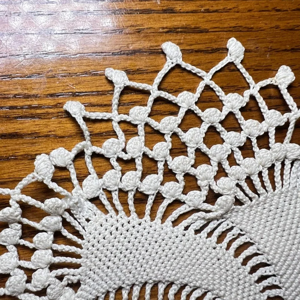 Handmade‎ Crochet Doily Home Decor Spiral Pinwheel Lace Vtg Grandmacore Cottage